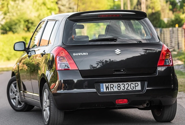 Suzuki Swift cena 18900 przebieg: 174000, rok produkcji 2009 z Ozimek małe 352